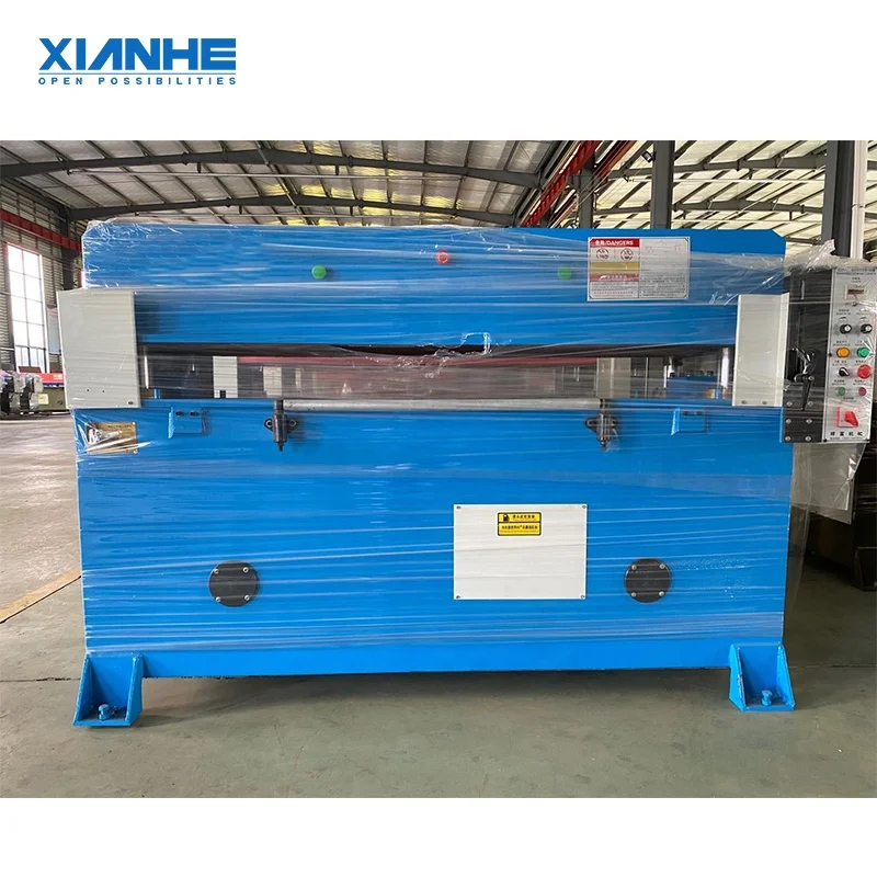 Precision four - column hydraulic cutting machine