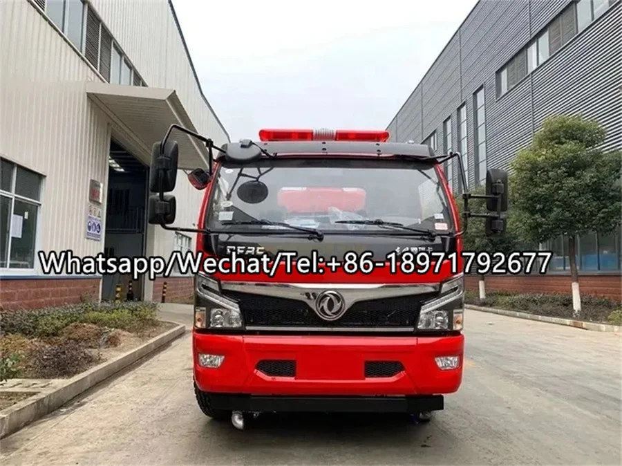 Dongfeng 6000 литров пожарный Спринклерный грузовик 4x2 водяной спринклер