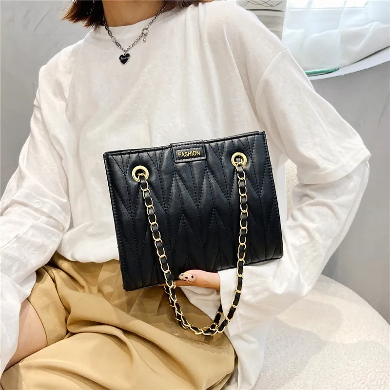 Wholesale cheap designer luxury wallet Fashion lady chain Shoulder Bag  Handbag woman