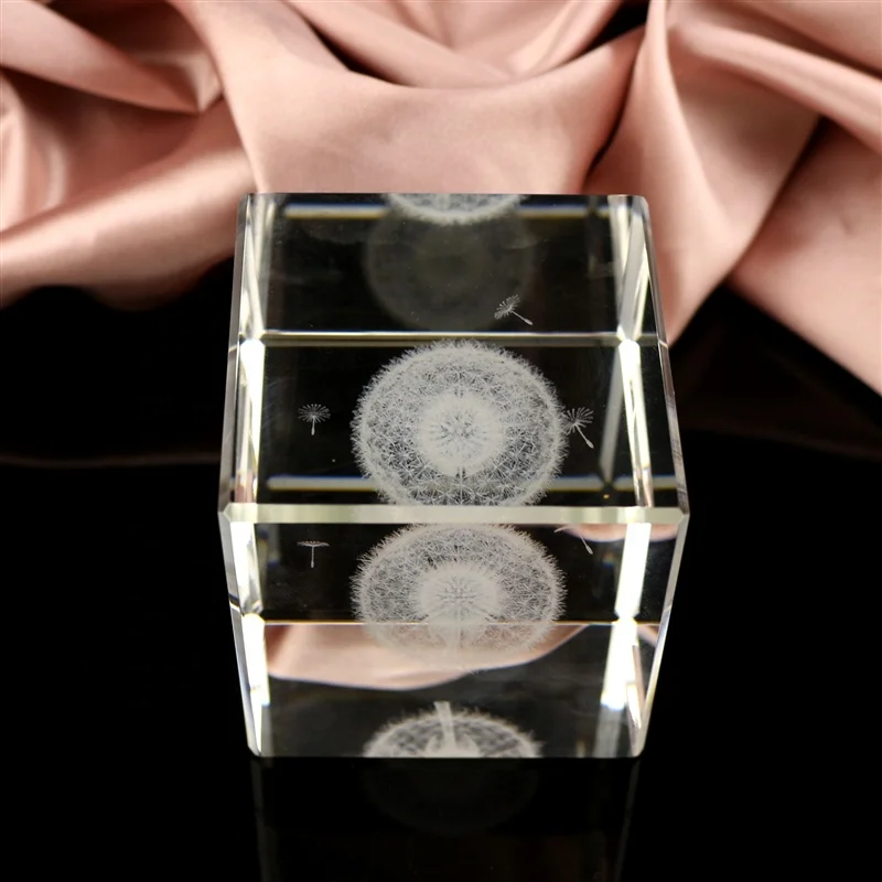 2019 high quality crystal 3d laser cube with led/3d laser crystal cube/3d laser engraved crystal cube