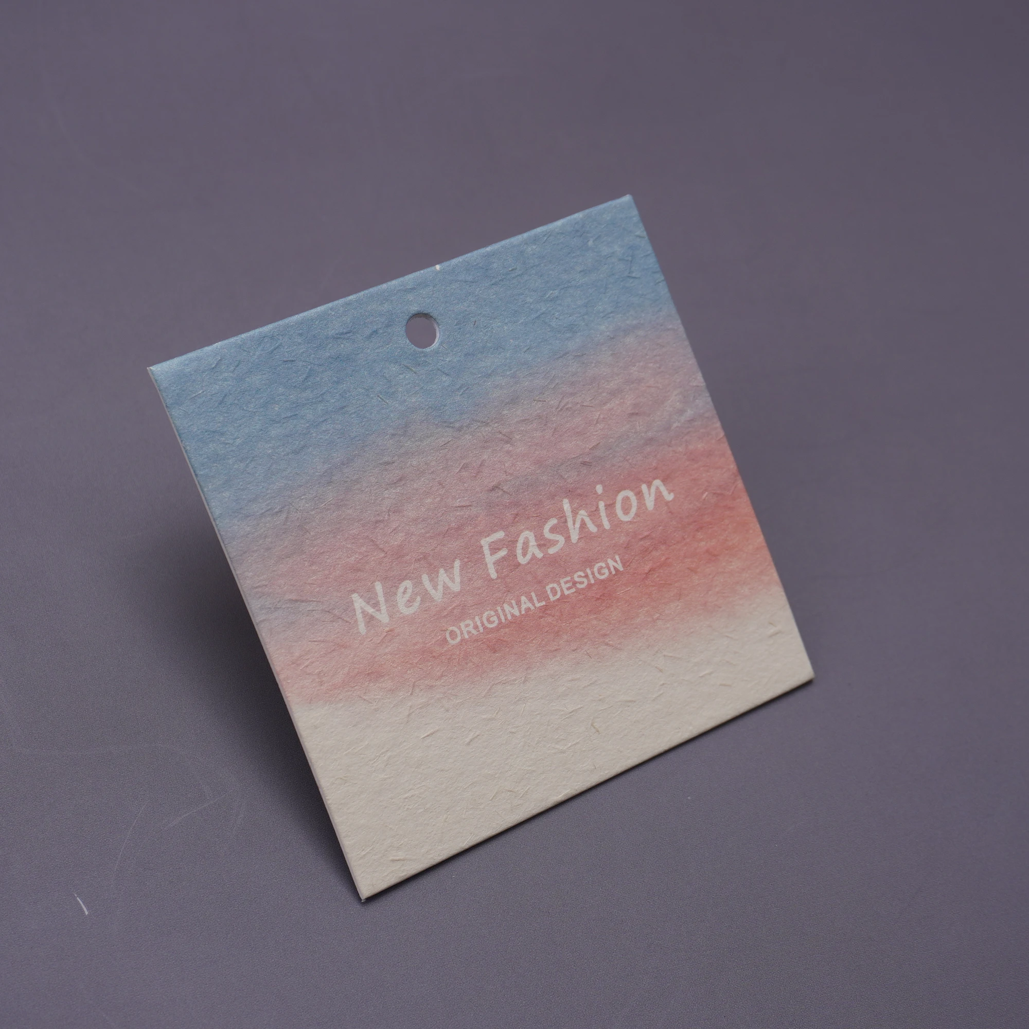 Swing Tag Garment Paper Hangtag, China Clothing Hang Tag, Garment Price Tag