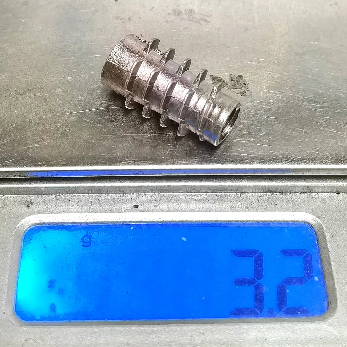 1/4*20mm zinc alloy  nut Countersunk Head Zinc Alloy Furniture Screw-in Nut Zinc Alloy Threaded Furniture Wood Insert Nut