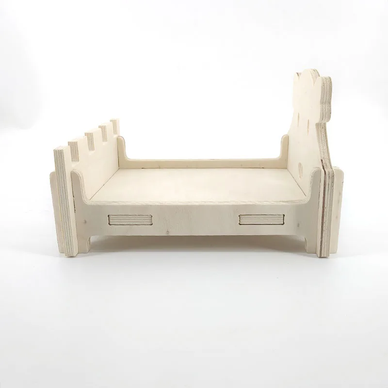 Natural Pet Furniture Hamster Guinea Pig Golden Bear Mini Hedgehog Wooden Pet Sleeping Cage Bed