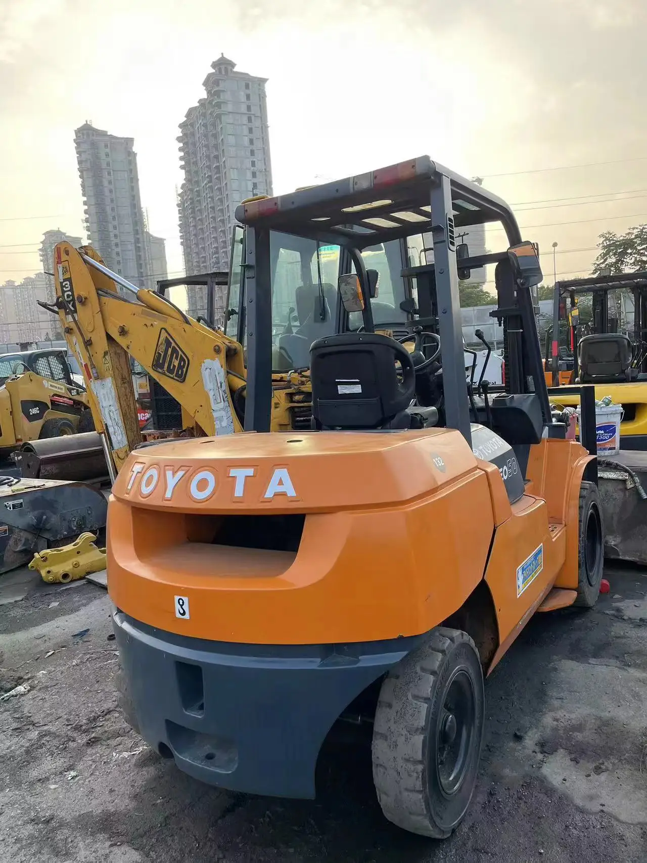 Used or new Toyota 50 Forklifts 5 Ton Diesel forklift with Clamp Side Shift Moving Left and Right Diesel Toyota 50 Forklift