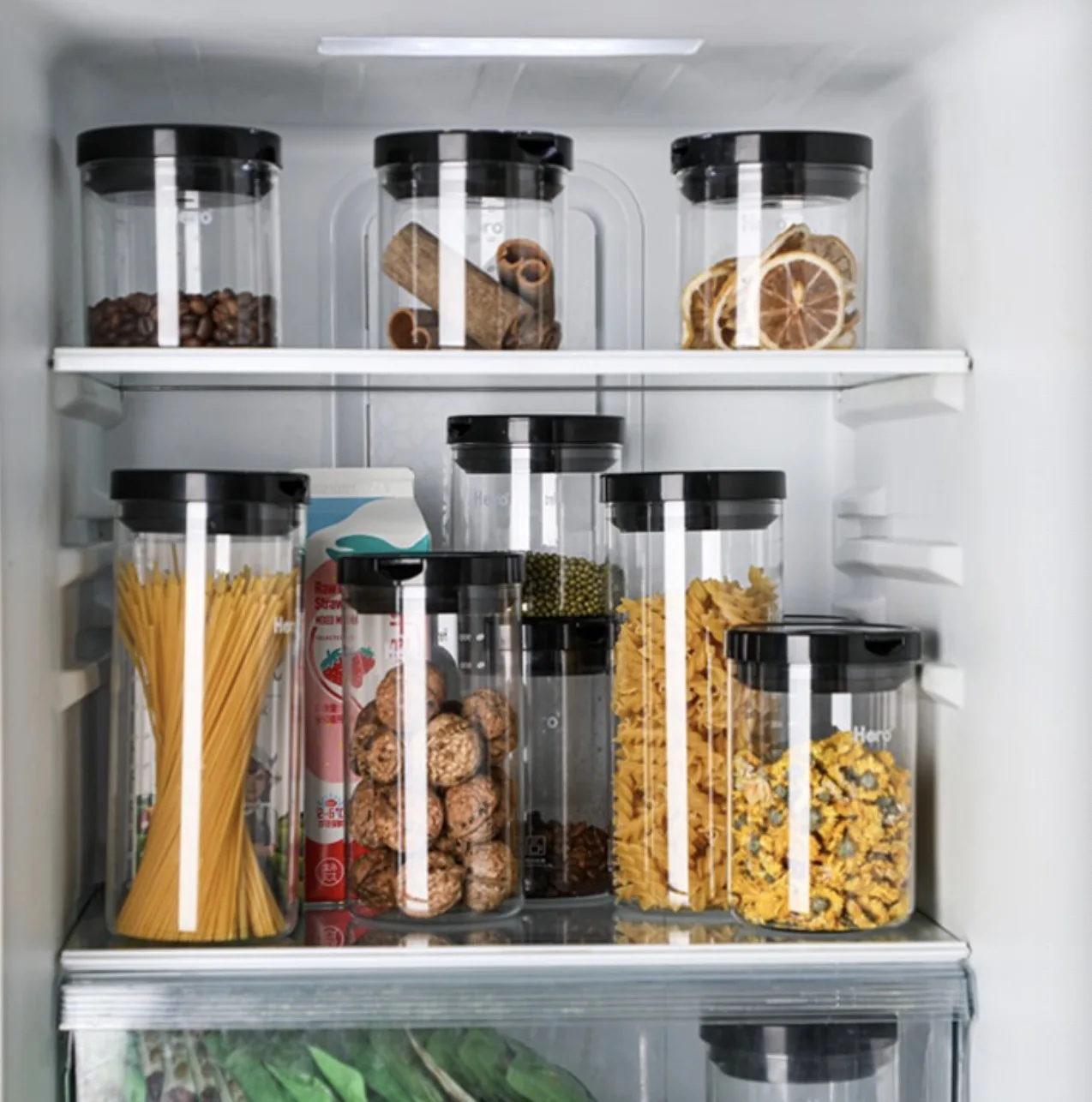 Использование в бутылке 300 мл пластиковая спортивная крышка с откидной крышкой с силиконовым клапаном герметичный корпус Pantone под заказ OEM