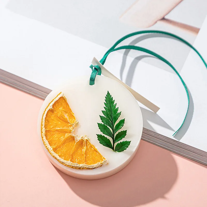 Luxury Candles Custom Gift Sets Handmade wardrobes car decorations room decor soy wax flakes Paraffin Wax Candles