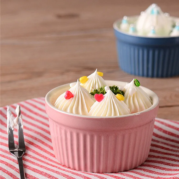 Hot sales bakeware ceramic colorful round shape striped small ceramic ramekin for wedding