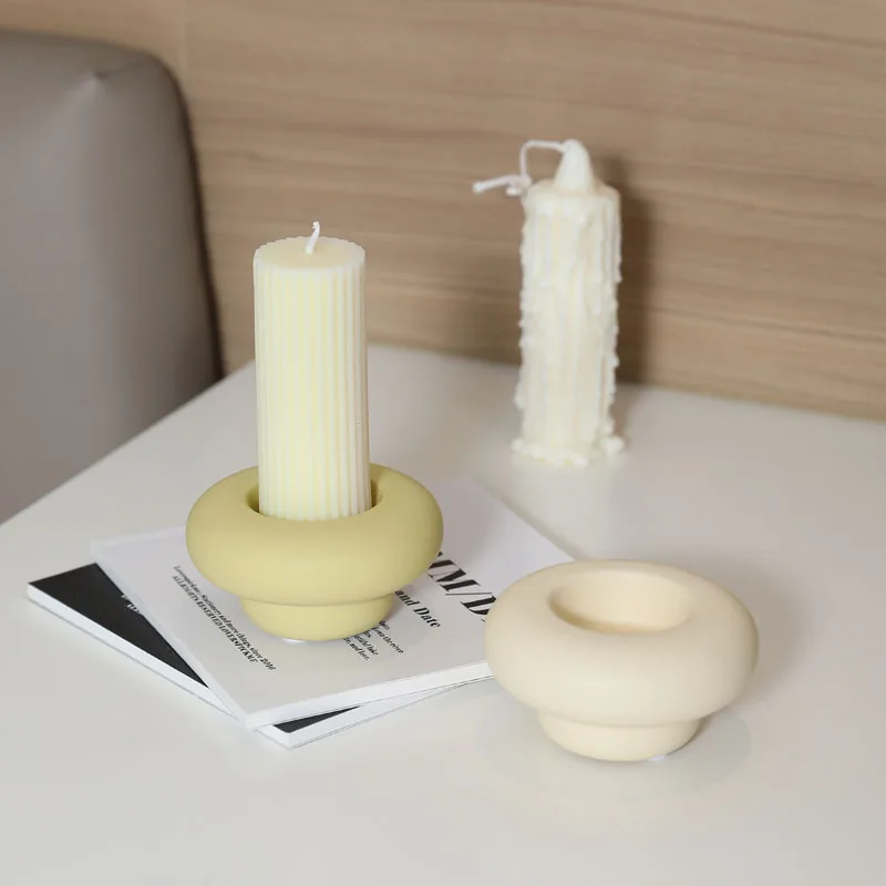 Nordic Gyroscope Shaped Cream Ceramic Candlestick High Quality Creative Candle Holder Handicrafts Table Decoration Candle Stand