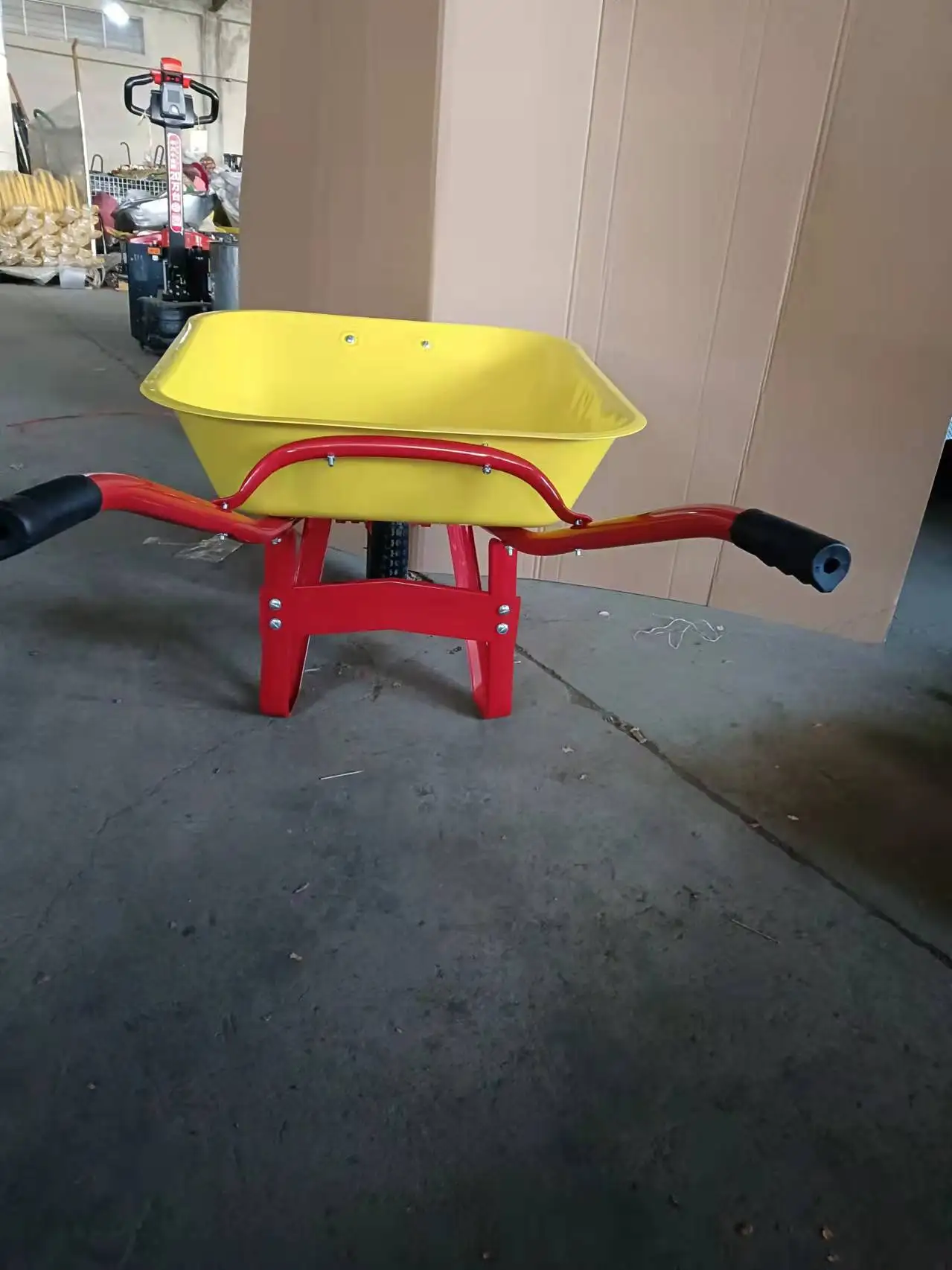 Indonesia wheel barrow