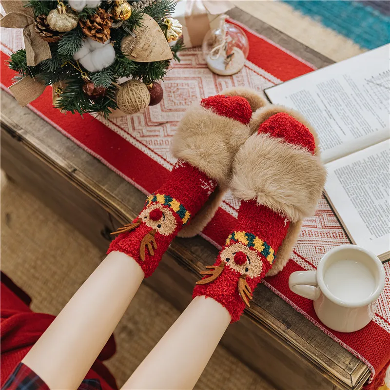 Wholesale High Quality Breathable Warm Socks for Women Cozy Fuzzy Winter Socks Coral Fleece Soft Crew Floor Christmas Socks