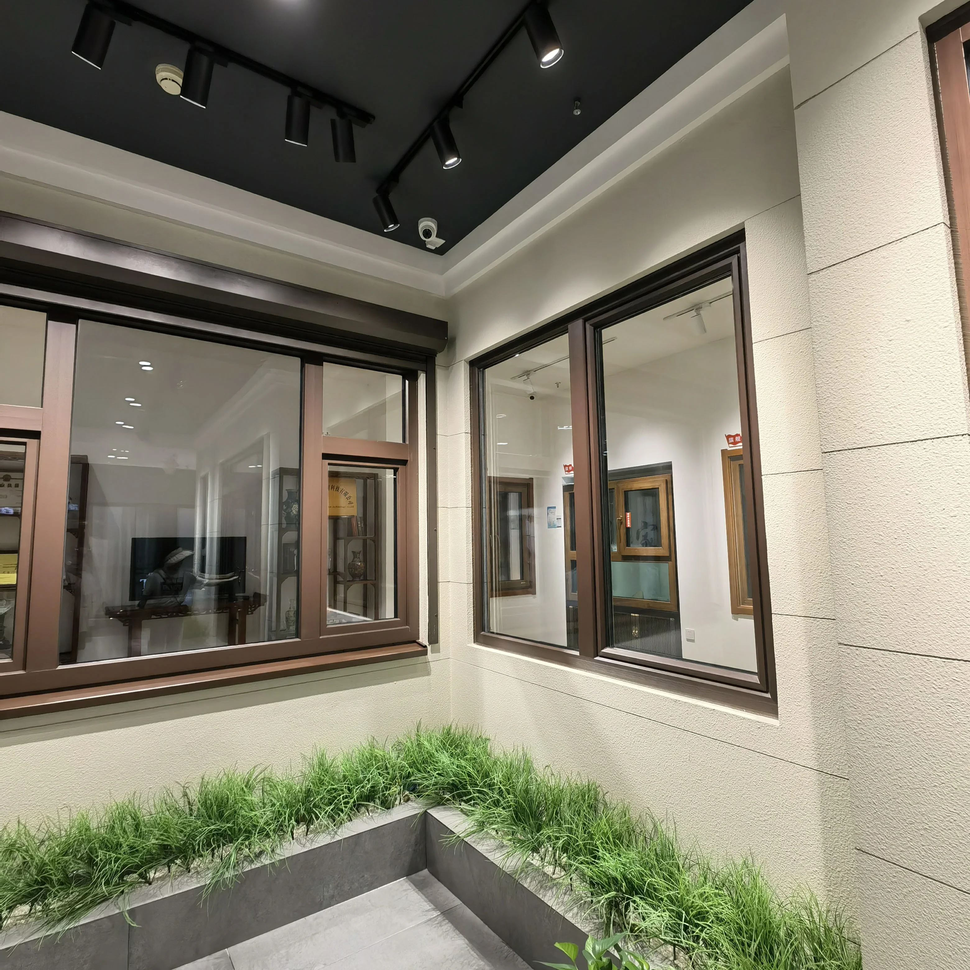 China Double Glazed Aluminum Frame Sliding windows 3 Tracks Sliding Window