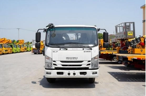 Direct Sale Euro5 ISUZU 4x2 Wrecker Tow Truck Best Quantity for Special Transportation for Road Use