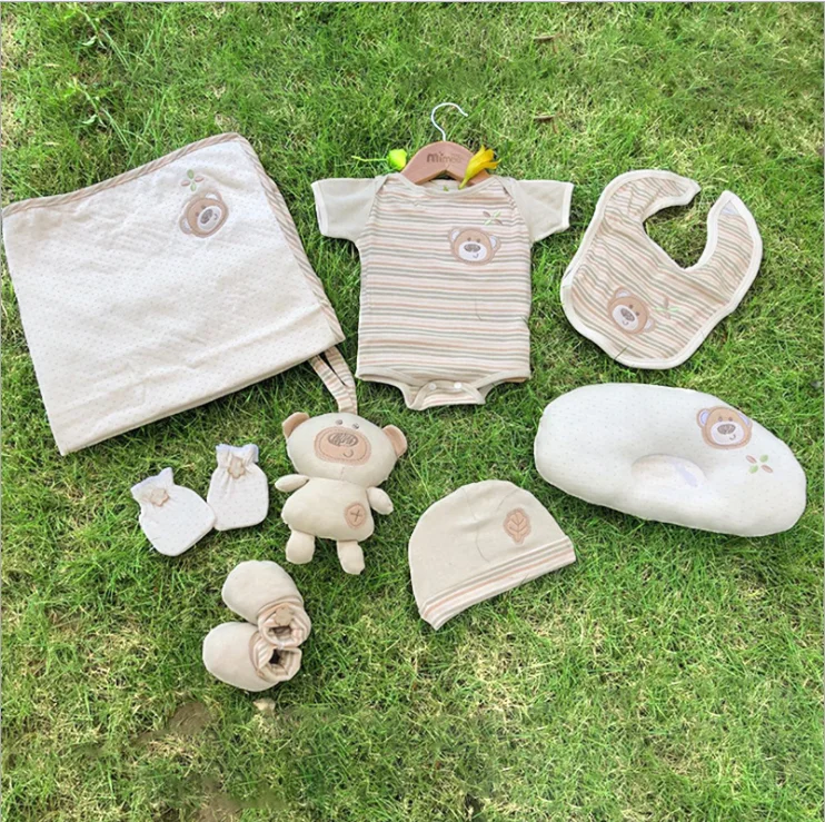 Hot new products china suppliers newborn essential baby clothes gift set for children
