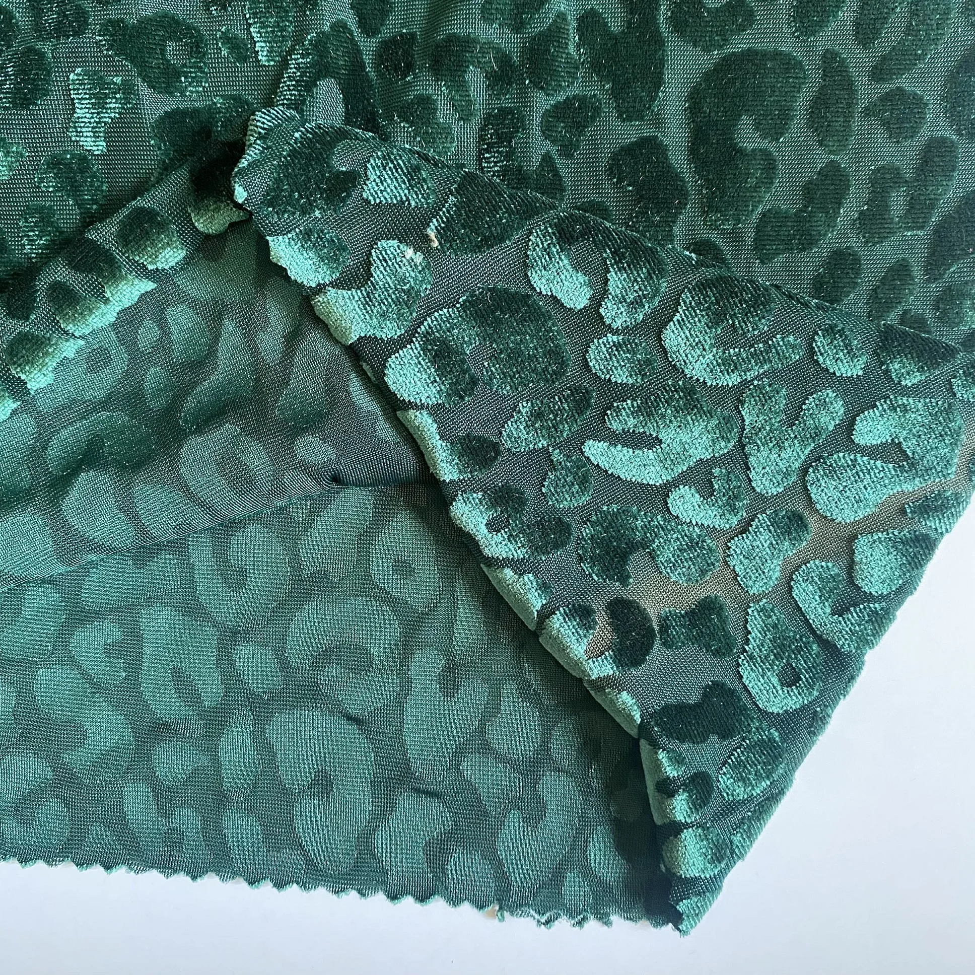 High quality manufacturer elastic poly spandex silk burn out design korean velvet fabric roll for women dress garments clothing
