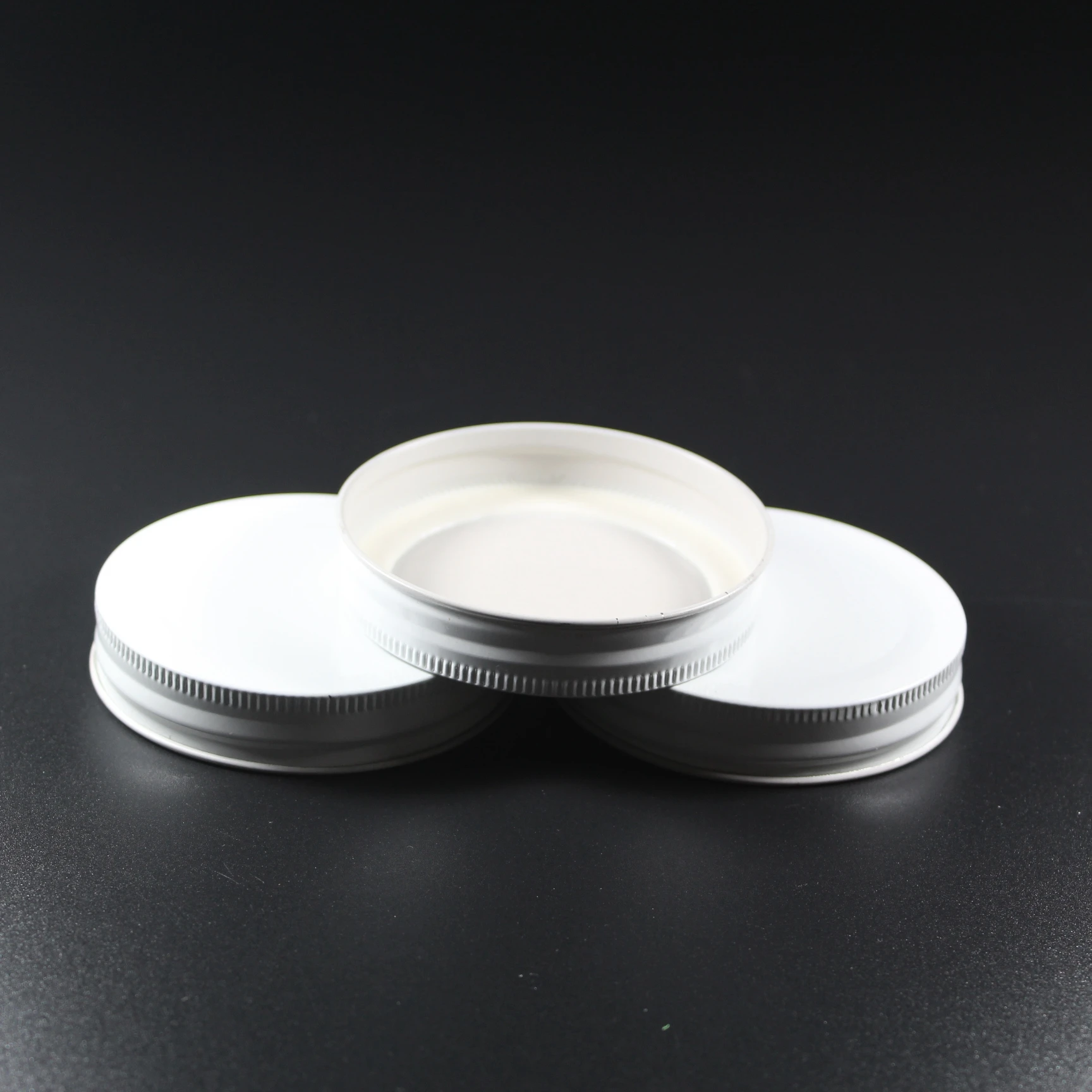 New Arrival SCREW CAP Plastisol Lids With Maple Syrup Glass Bottles Metal Plastisol Lids 5 China Black 38mm Plastisol Lids