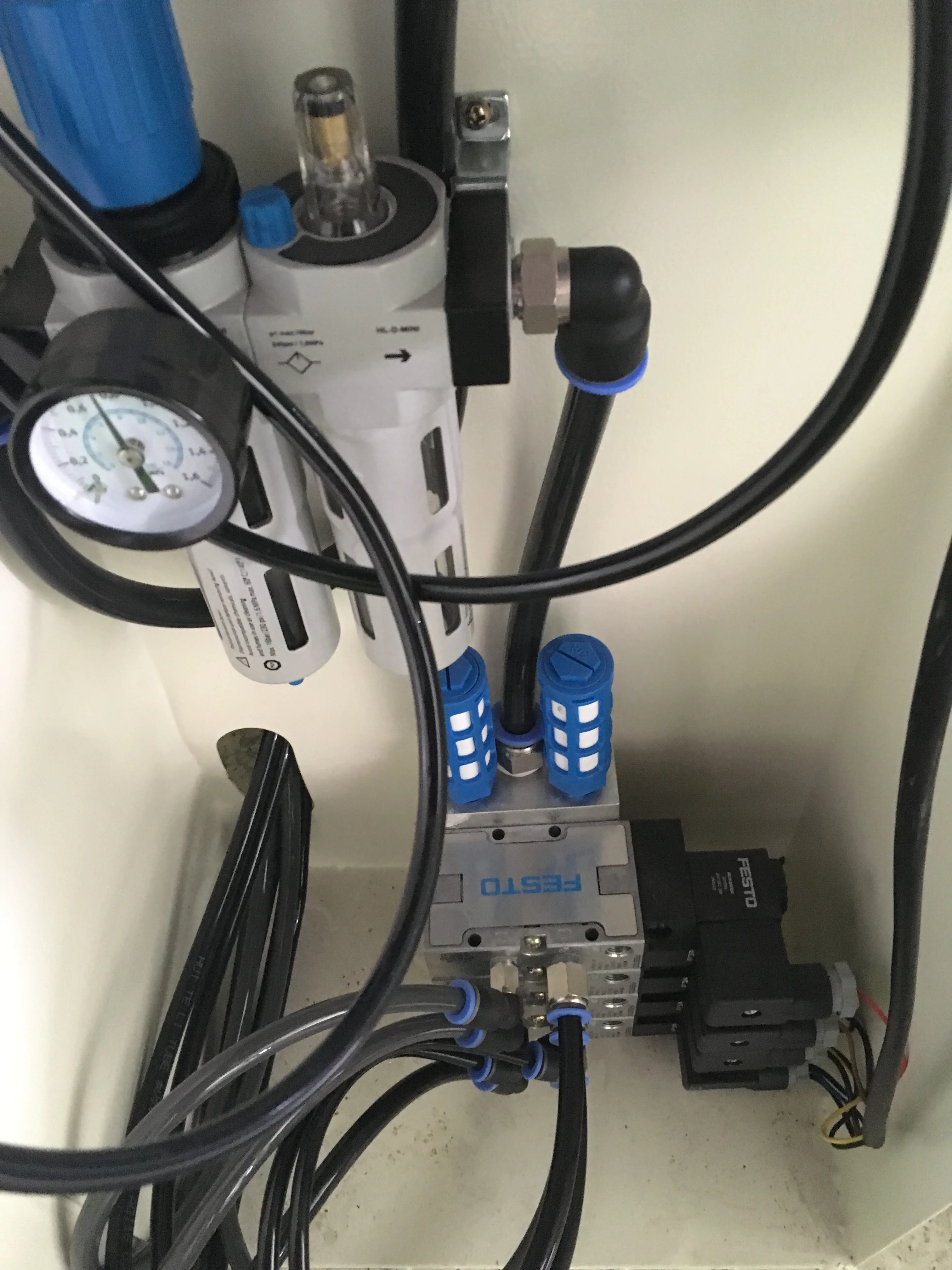 
OGB-4S China 4 Cavities Pin Valve PET Preform Mold With Hot Runner 