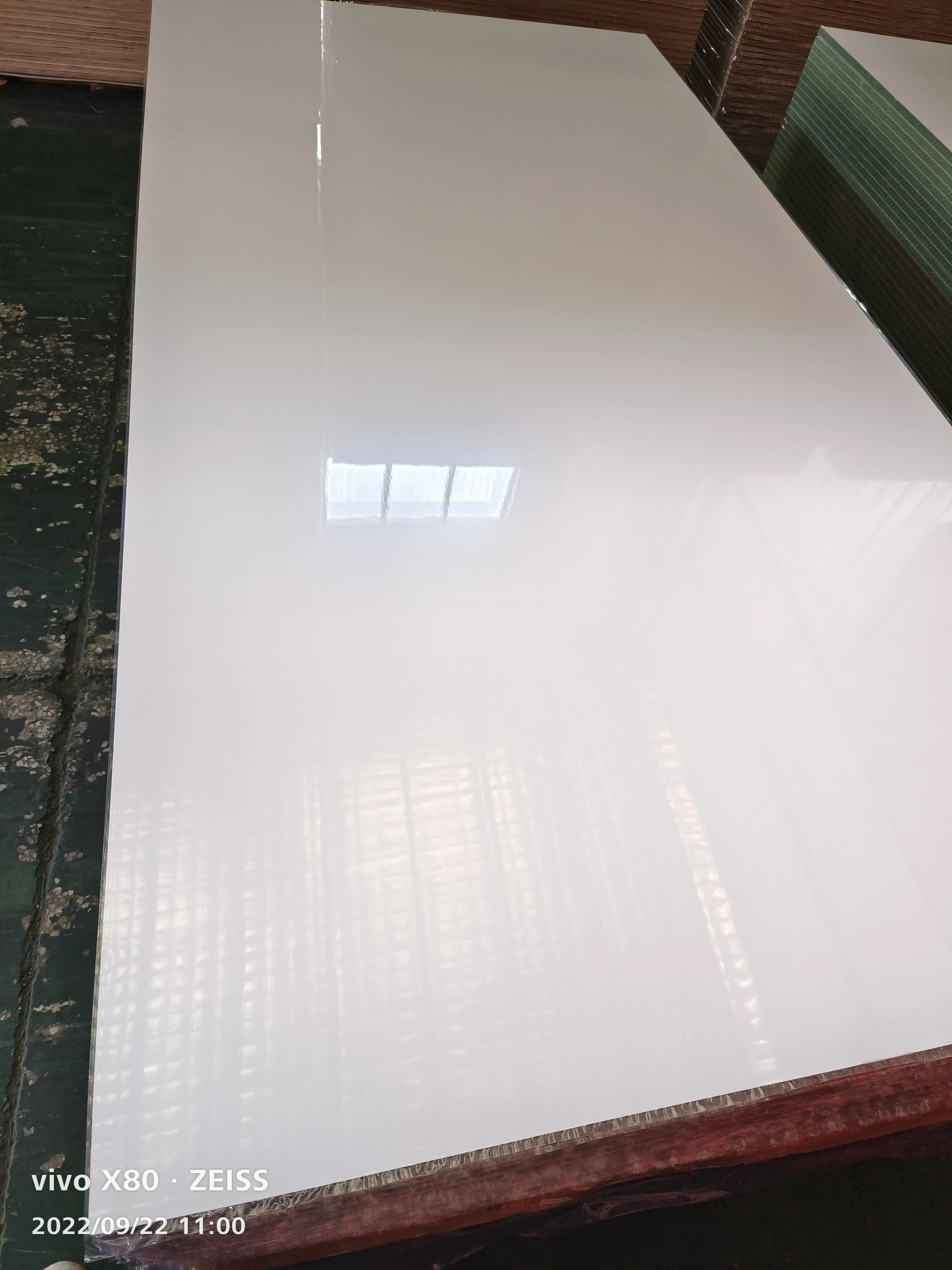 White Pvc MDF wave pattern wall panels  6*8 White board mdf