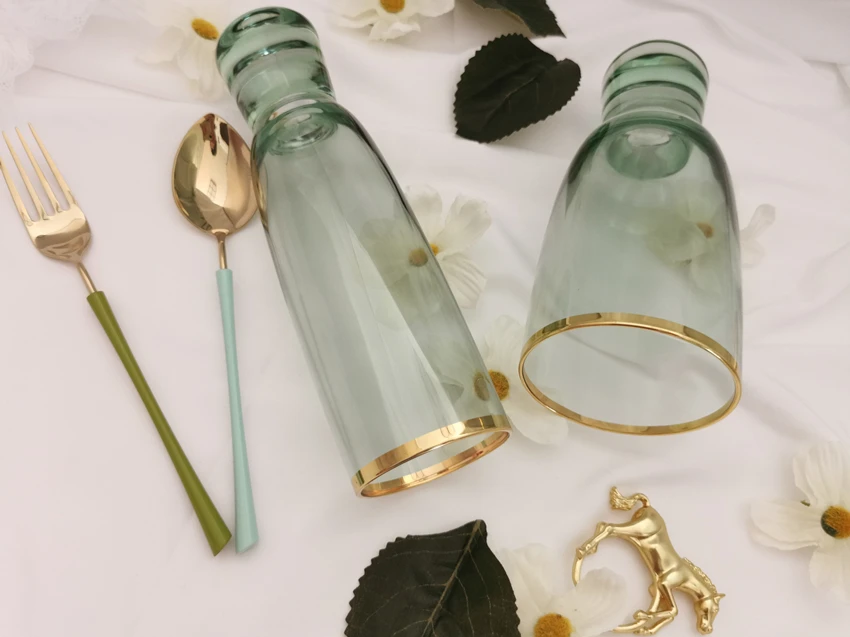 Green colored stemware strong solid stem gold rimmed wine glass cup set for wedding