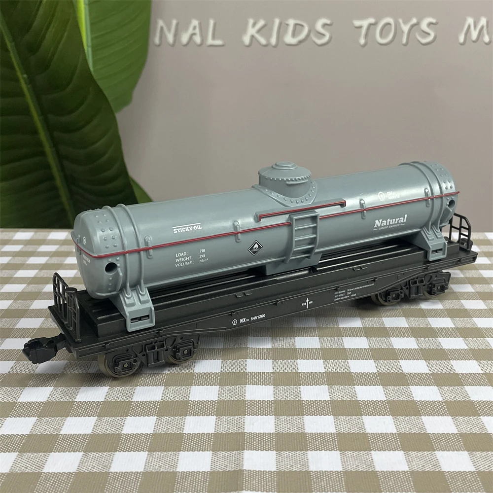 Hot Selling DIY Assembly Plastic Steam Slot Railway Vehicle Locomotive Model Electric Music Light Track Smoke Train Toy Set