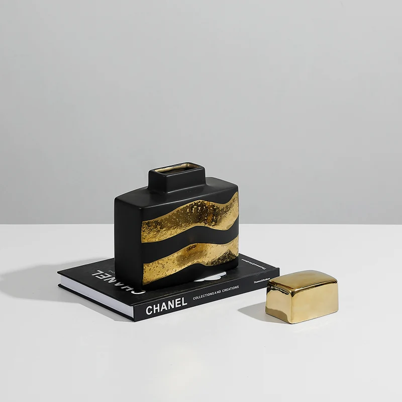 Modern Luxury Black Gold Novelty & Creative Home Decor Crinkle Ceramic Decorative Ginger Jar Bottle