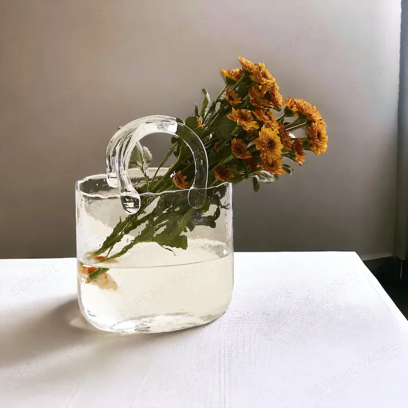 Reusable Modern Creative Bag Carrying Basket Glass Vase Wholesale Houseware Clear Customized Glass Vase For Table Decoration