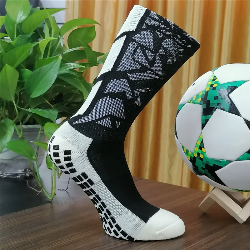 Wholesale Athletic Anti Slip Socks Colorful Men Short Crew Long Sport Soccer Football Grip Socks