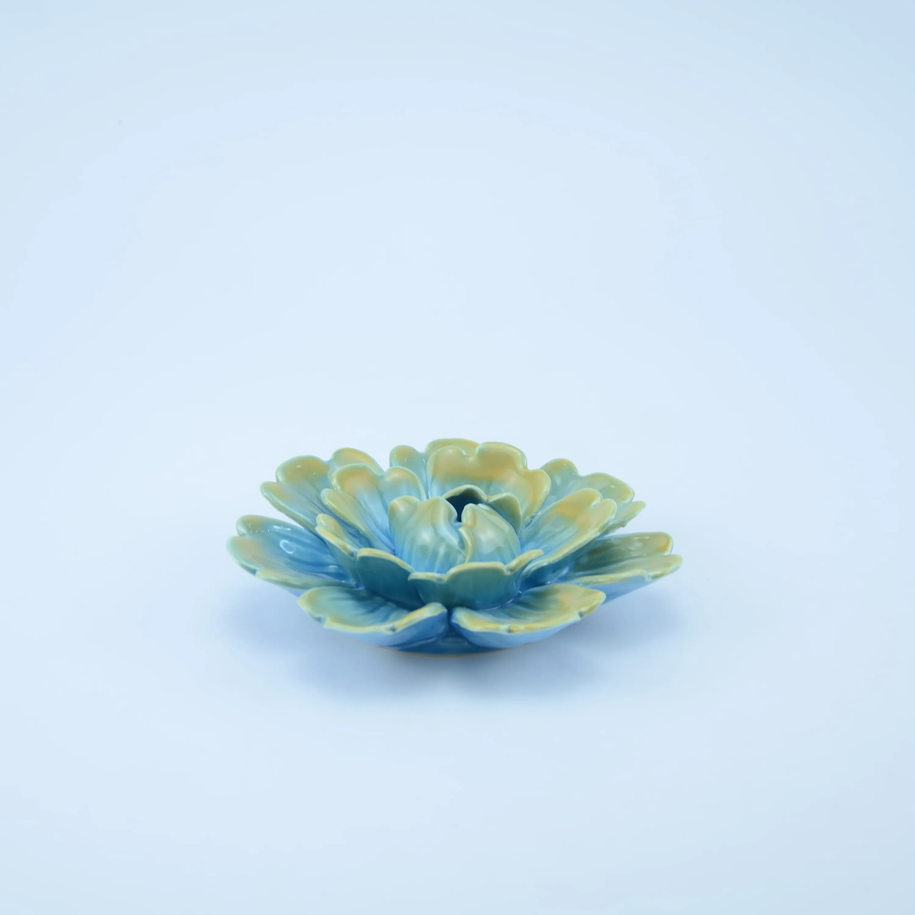 Home decor handmade  porcelain lotus ceramic burning ash catcher tray in glossy finish ceramic lotus incense burner for sticks