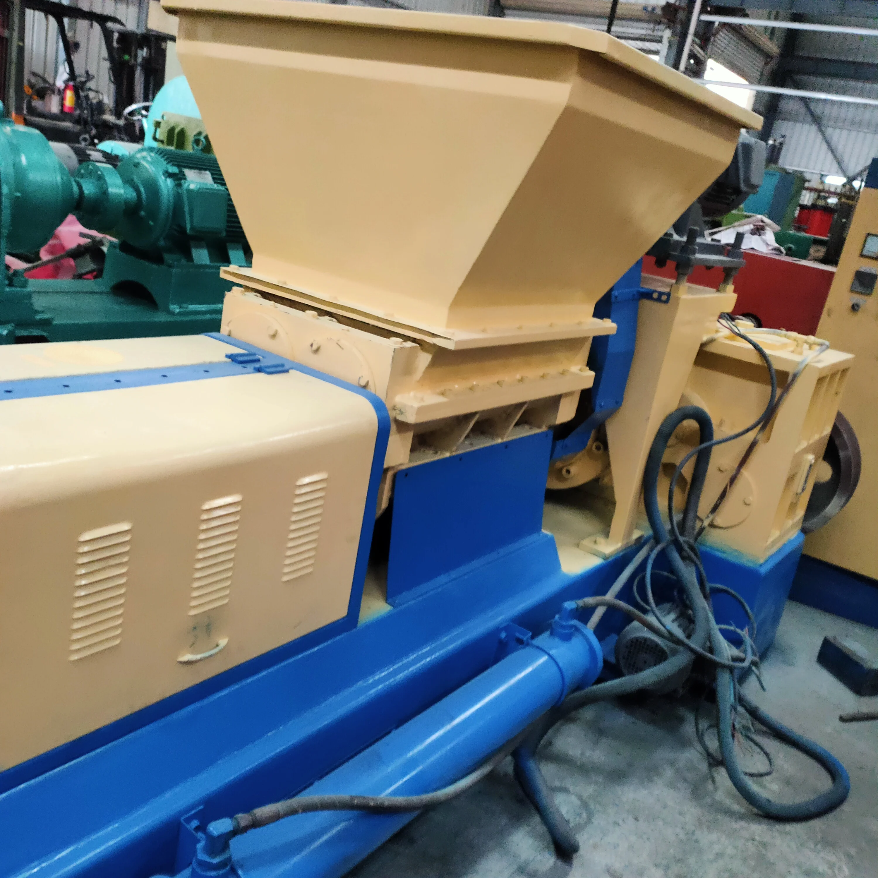 
Rubber Extruder Machine Rubber Extrusion and Vulcanization Production Line Key Power Building Sales Weight Automatic Material 