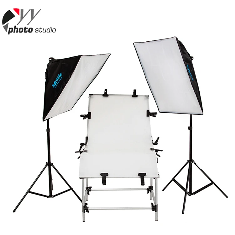 Заводская распродажа съемки продукта Таблица/стол натюрморт черно-белый фотографический