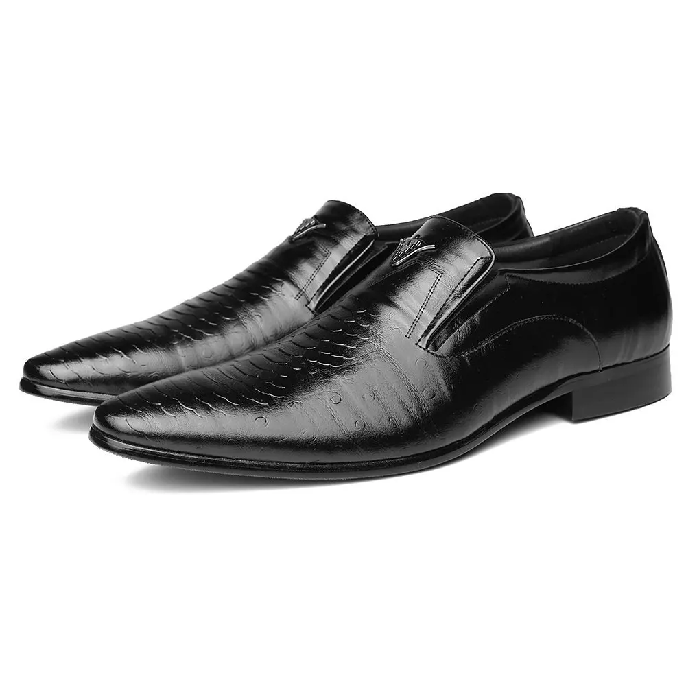 Fashion Design Man Casual Shoes Breathable Brogue Shoes High Quality Leather Leisure Formal Big Size Dress Shoes for Men Office