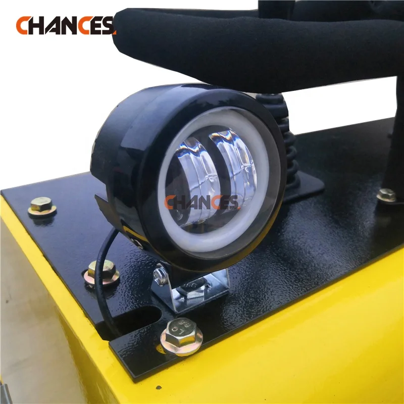 China mini compact crawler loader 23hp Vanguard Honda Kohler Rato mini skid steer loader with attachments better than old 323