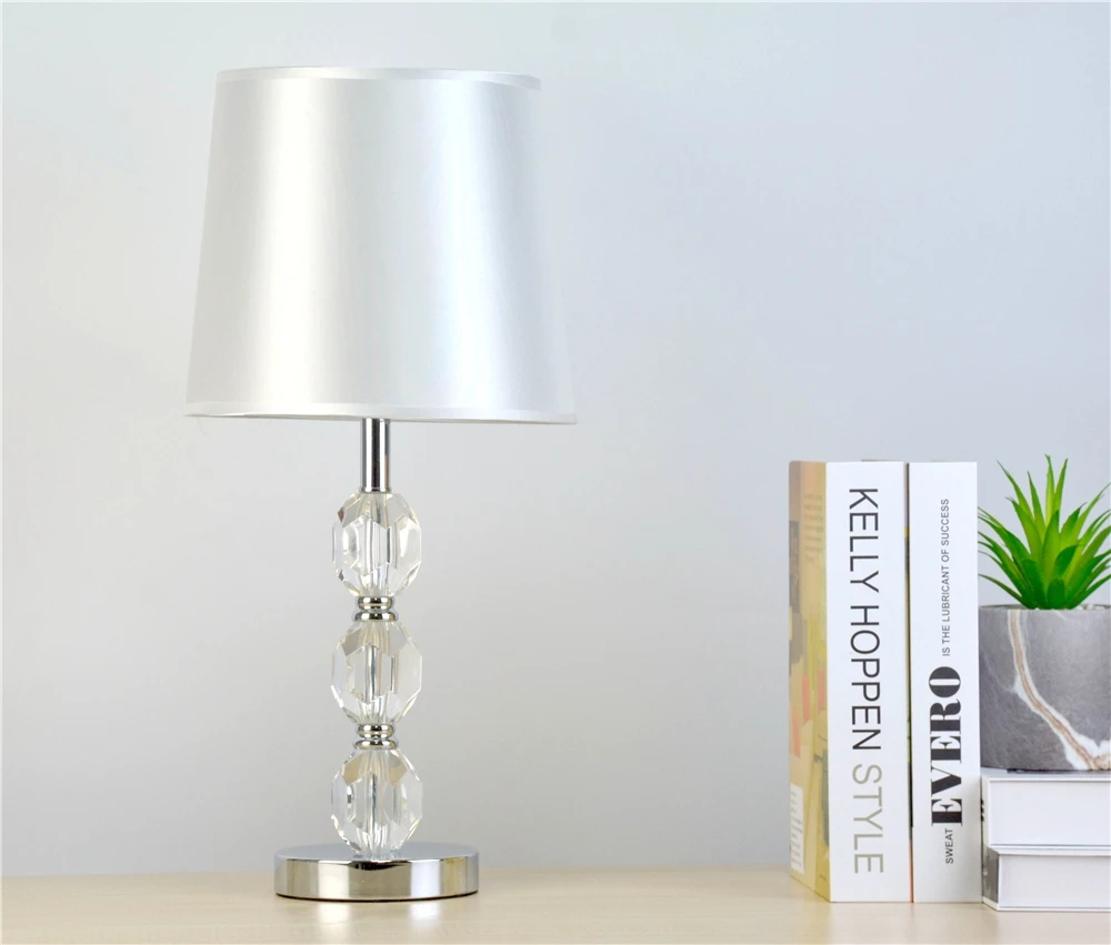 Wholesale Luxury Acrylic Ball Base Bedside Table Lamps Modern Design Home Decor Metal Table Lamp