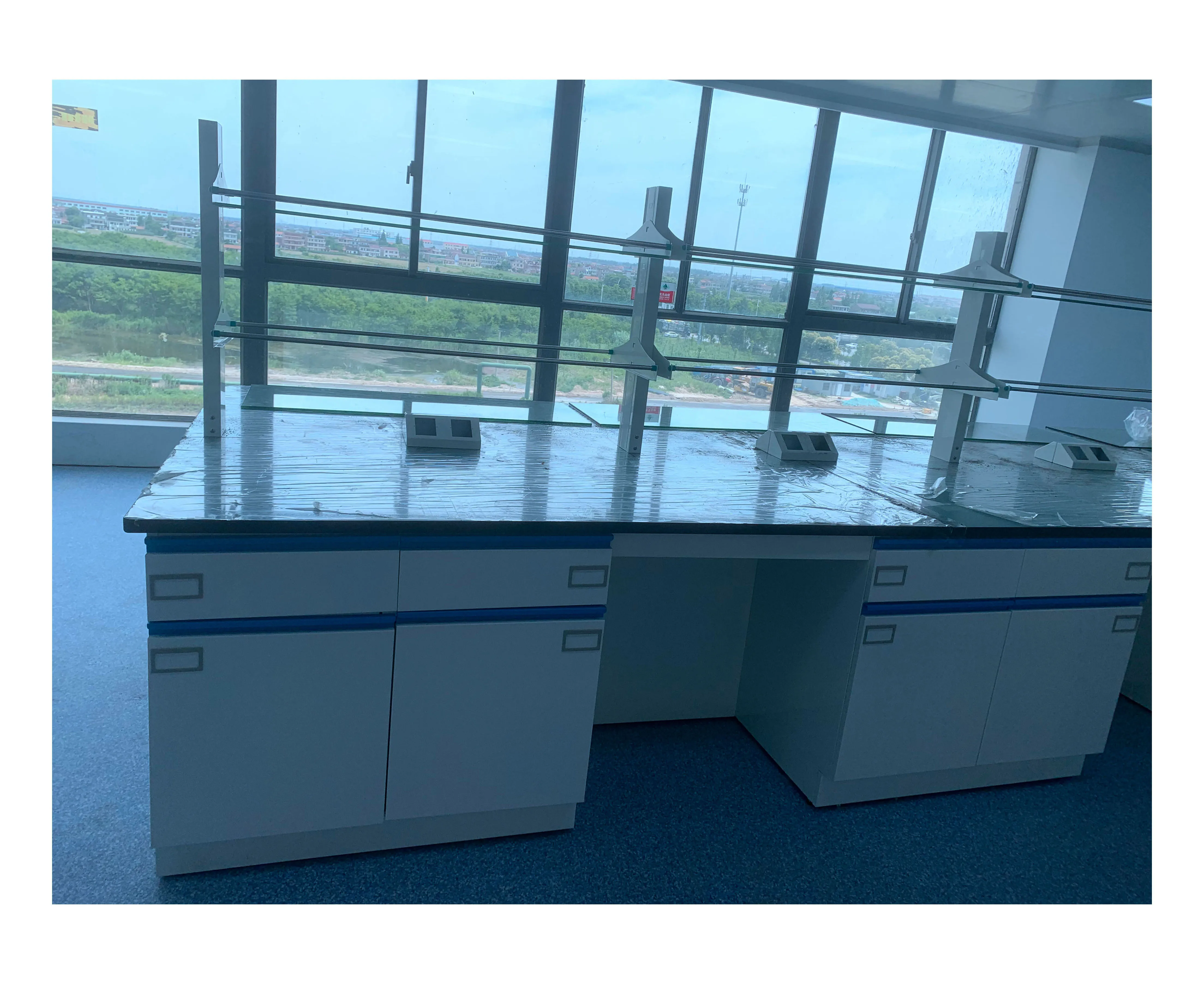 Outer packaging customization Lab Balance Table Central Laboratory Workstation