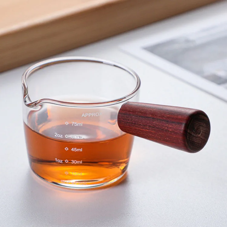 One Spouts Measuring Triple Pitcher Milk Cup with Wood Handle 40ML 75ML 150ml Espresso Shot Glasses Parts Clear Glass dispenser