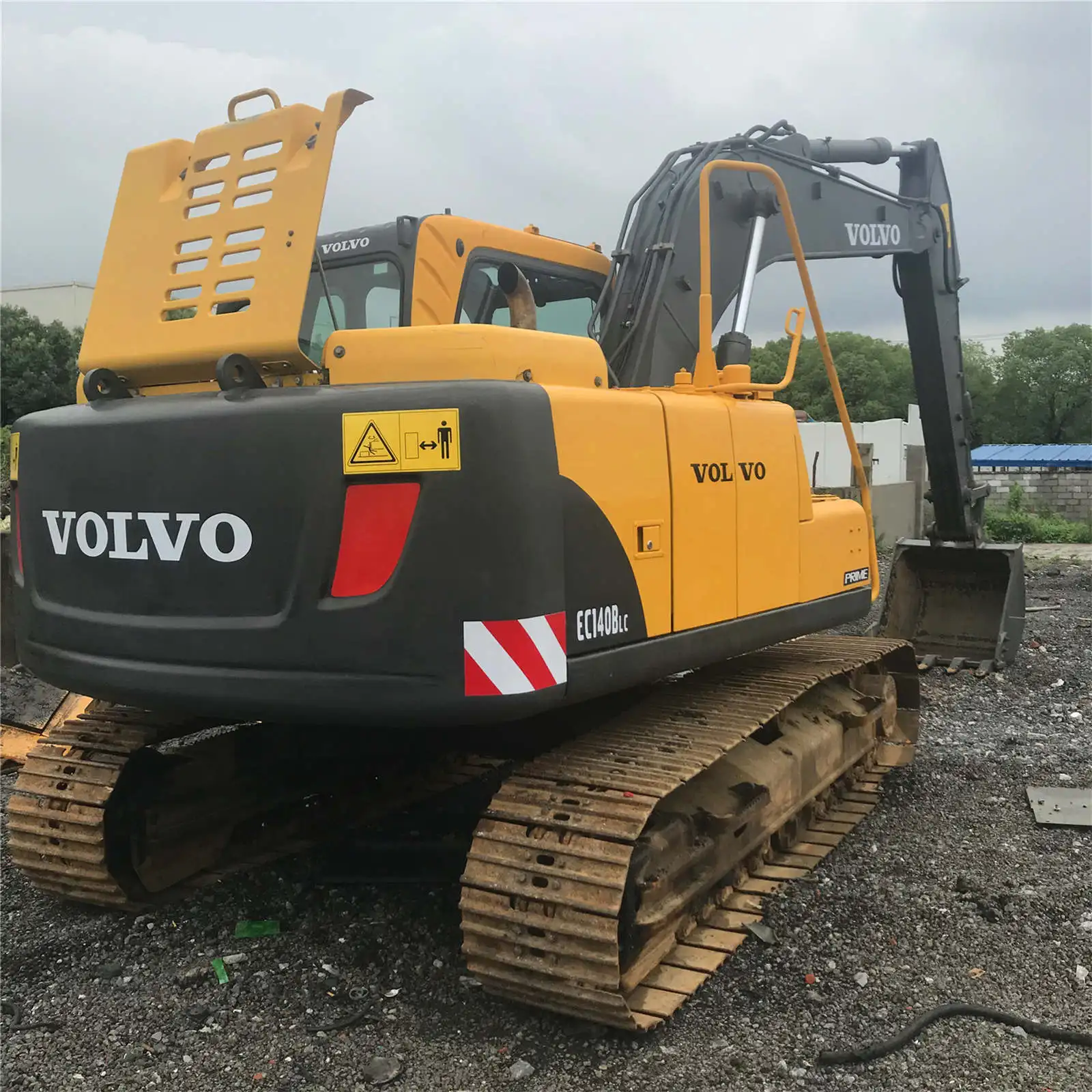 Used Volvo EC140 excavator for sale / used volvo EC240LC EC210 EC360  EC460 Excavator good quality all on sale