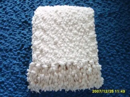 Wholesale Plain Style 82%Polyester 12%Acrylic Yarn Dyed Chunky Boucle Fancy Dot Woven Blanket