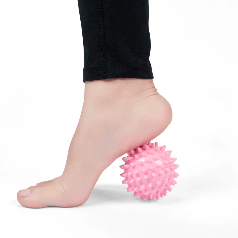 OYOGA Hot Sale Bulk Hand Leg Foot  Deep Tissue Customised  Mini  Spiky PVC Massage Ball