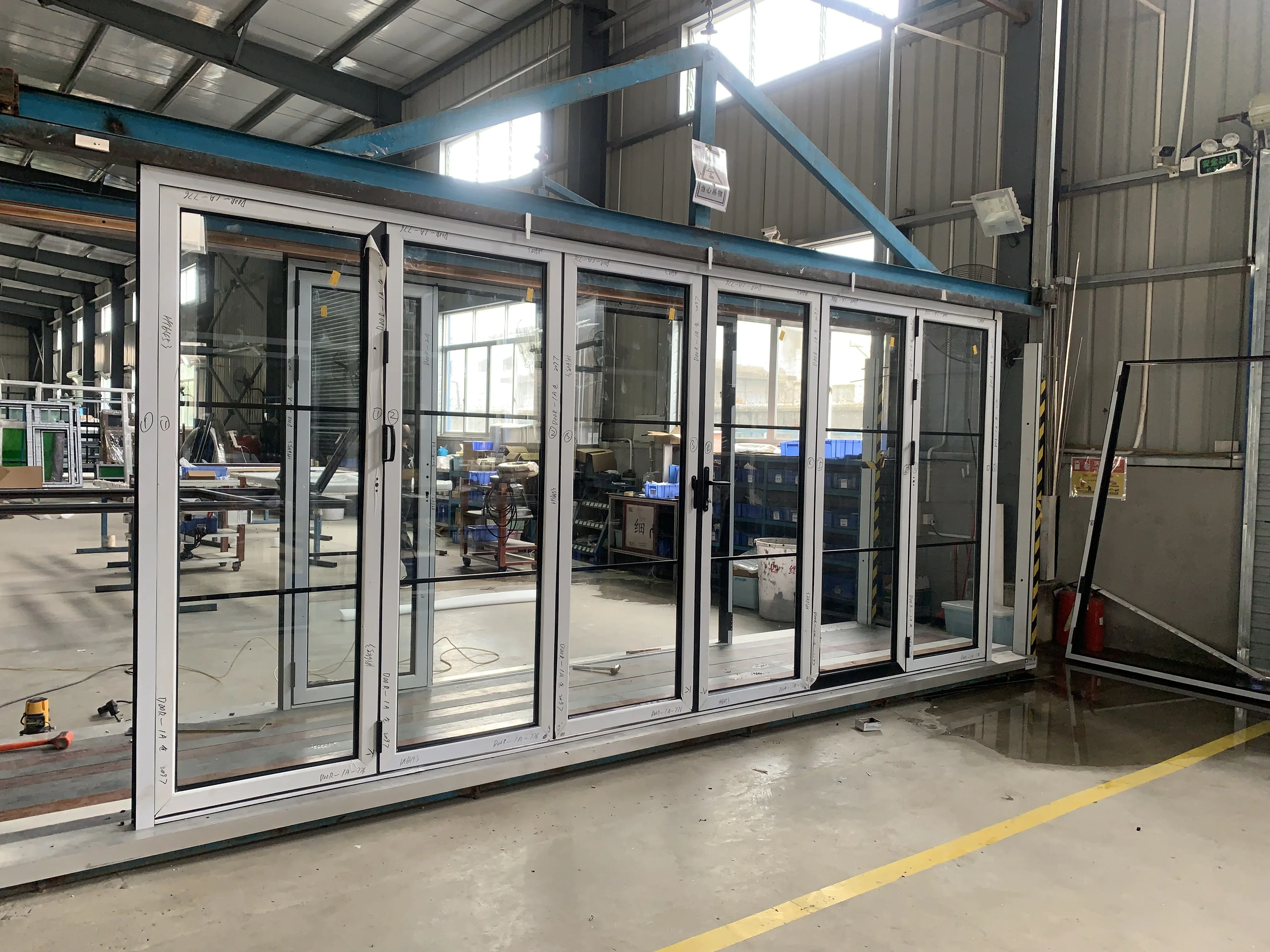 Customized Top Quality AS2047 House Double Tempered Glazed Folding Door with High Security Lock