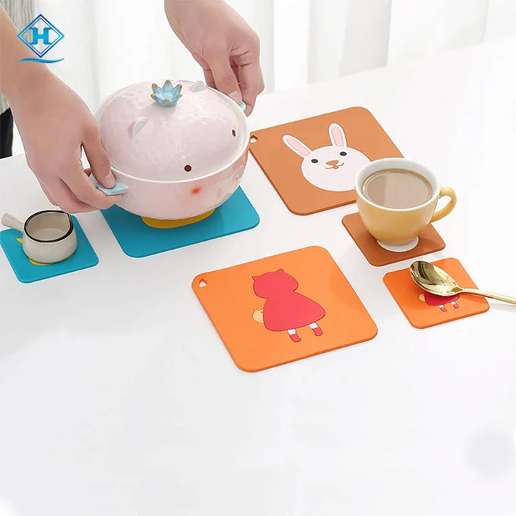 Amazon Hot Sale OEM Scald-Proof Anti slip Table Mat Fashion Cartoon Shape Dinner Set PVC Dish Kids Coaster