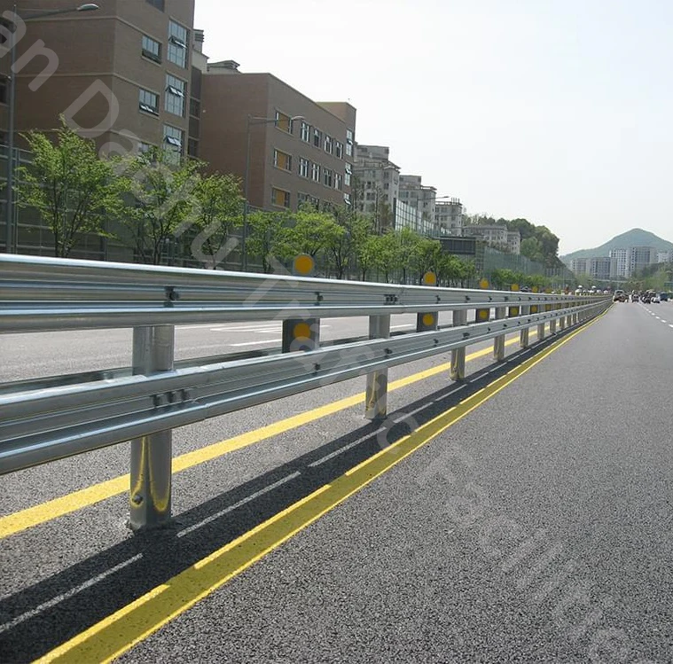 ASTM A36 Highway Hot Dip Galvanized Safety Road w Beam Steel Guardrail Reflector Crash