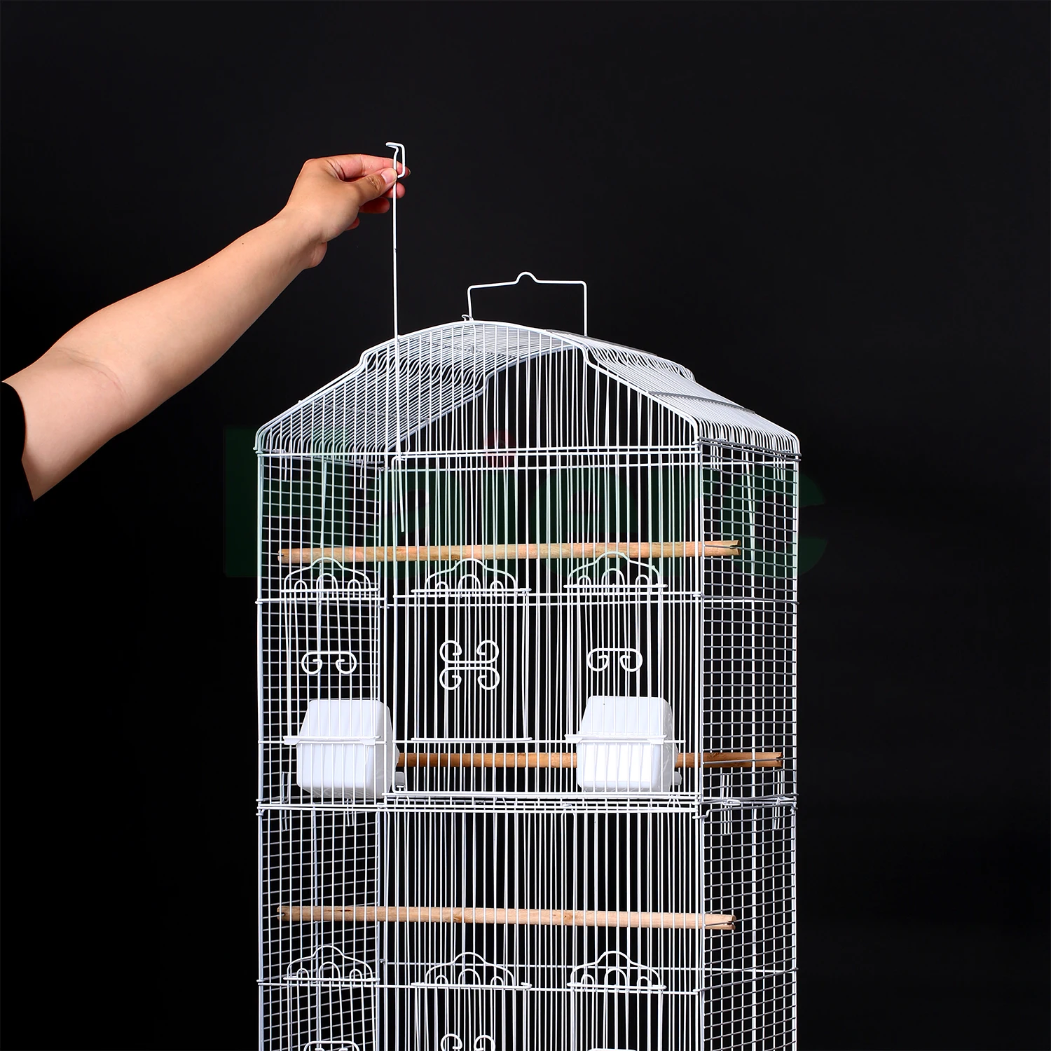 Haierc Wholesale Parrot Pigeon Breeding Cage Can Customized Hot Sell Bird Cages