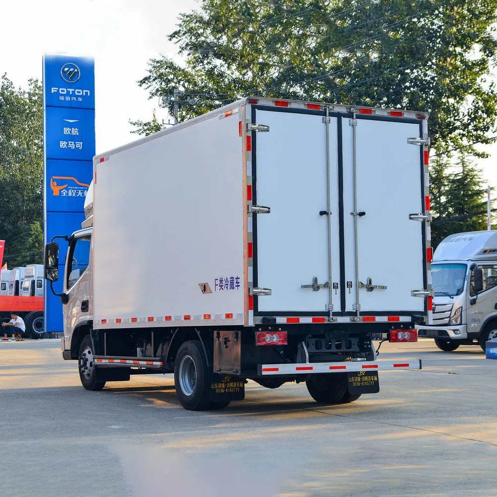 China product factory price foton 6ton refrigerated truck for sale
