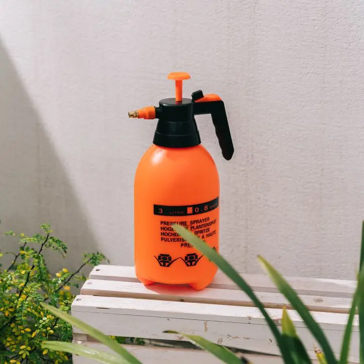 2L 3L Portable Handheld Spray Bottle for Home & Garden Watering Lightweight Plastic Watering Can Pot