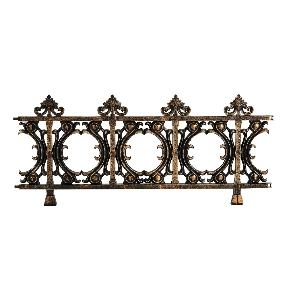 Removable decorative white plastic garden border fence
