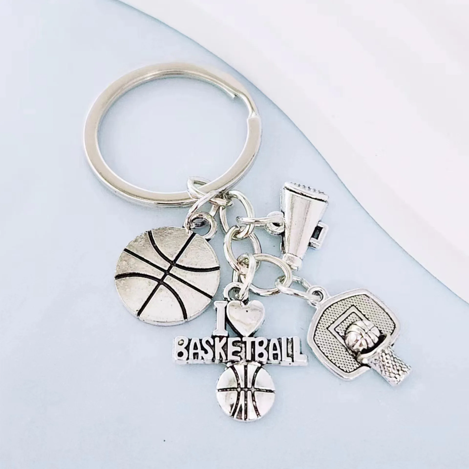 Wholesale Fashion Sports Basketball Keychain I Love Basketball Key Pendant Jewelry Metal Keychain