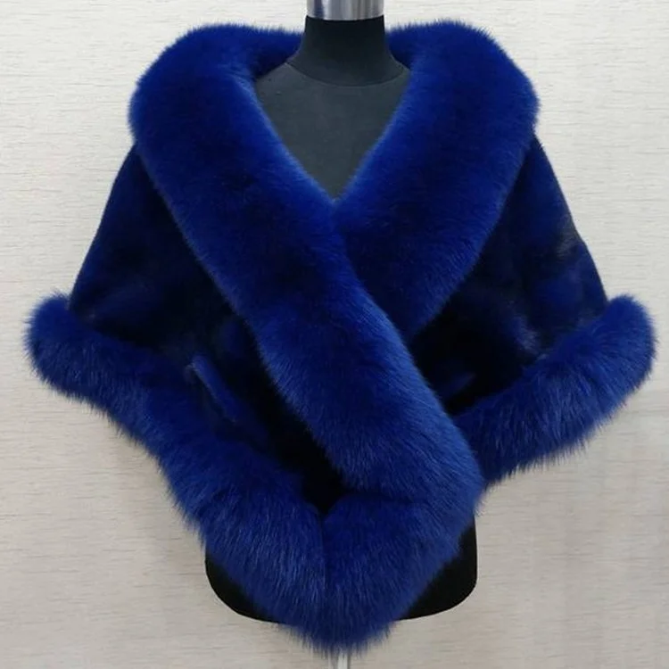 
Latest Design Elegant Style Winter Ladies Faux Fur Cape 