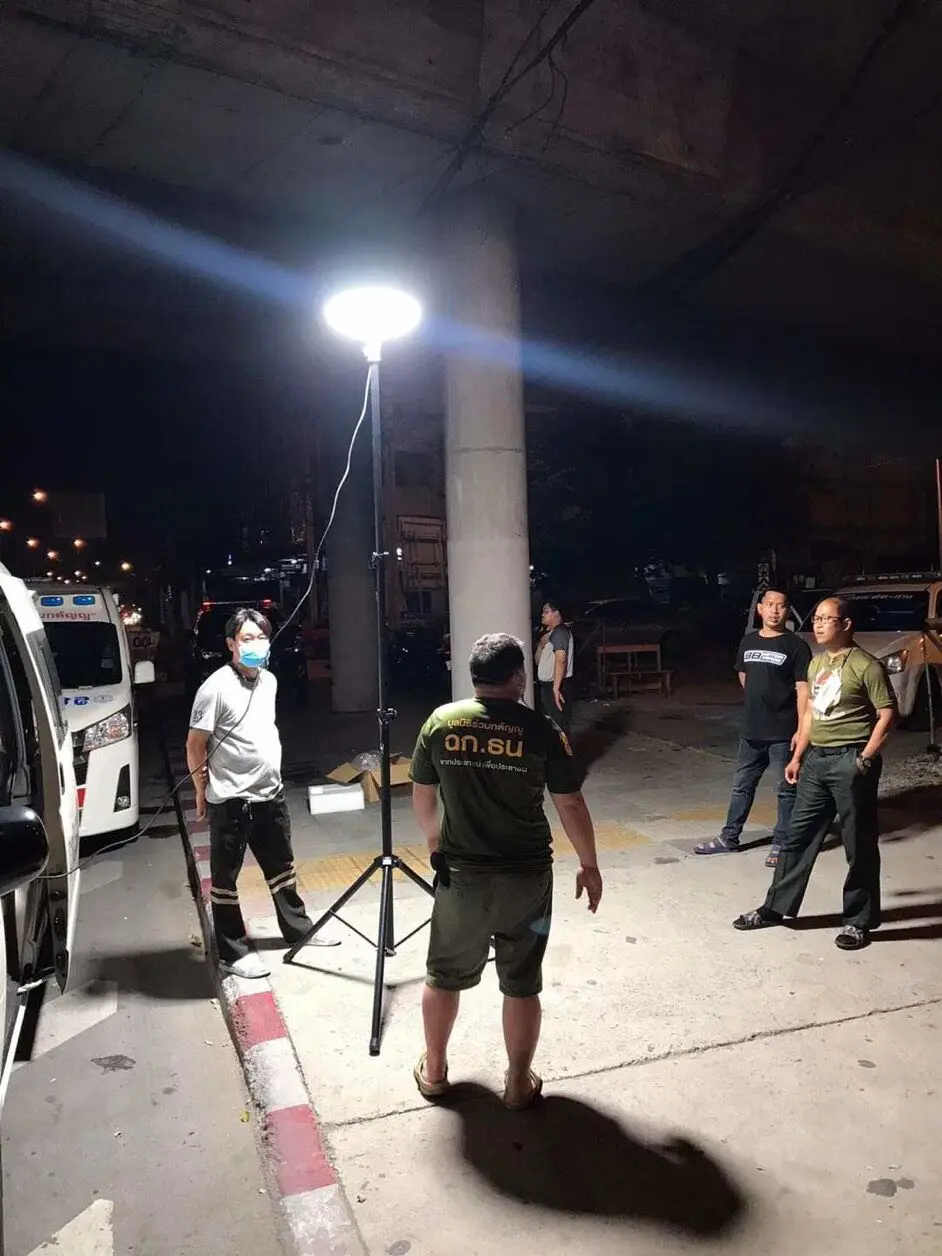 New 300W night time led Portable Tripod Work Light tower remote area lighting for Construction site emergency