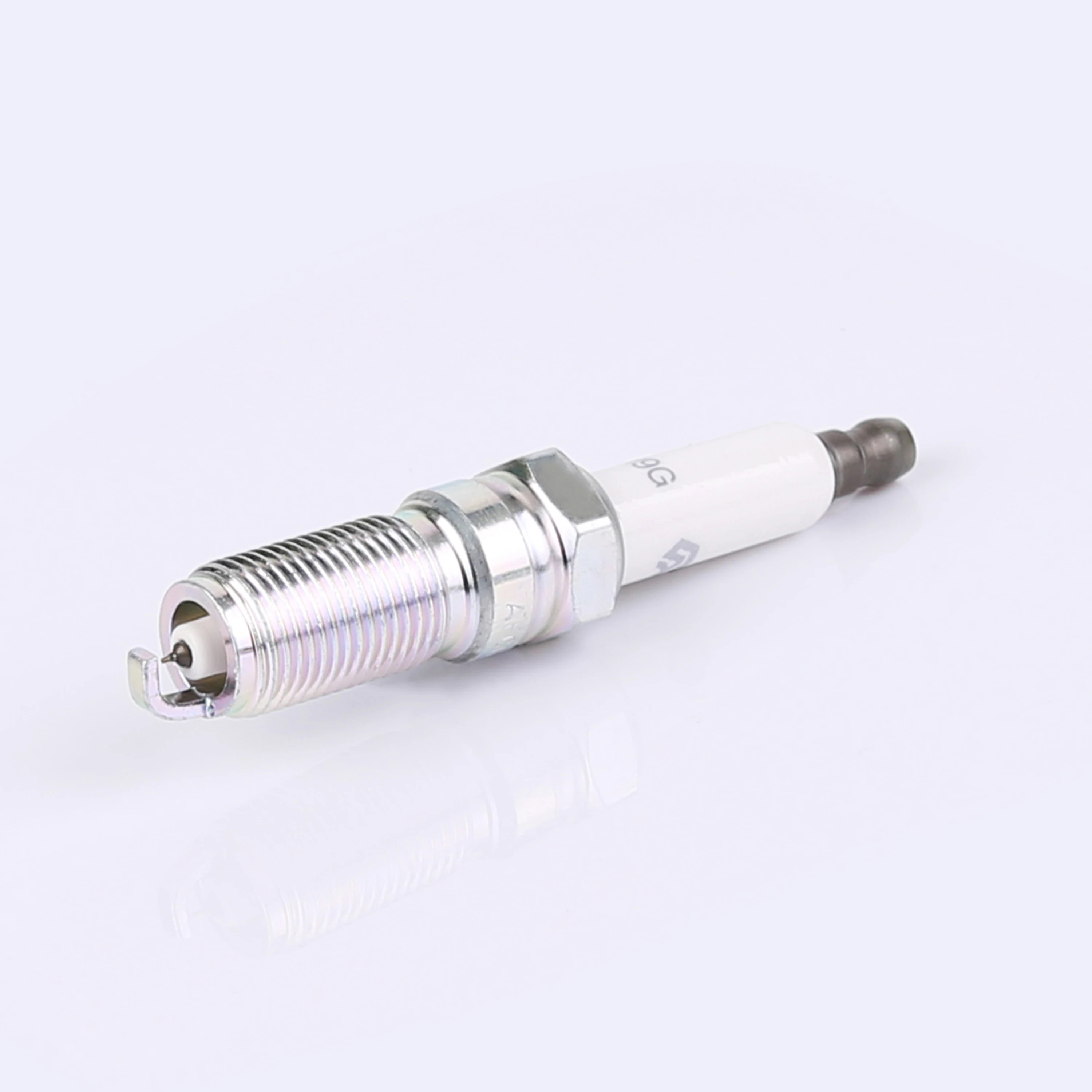 AFC 1756 ILT6RM9G Spark Plug 94489 41-125 ILTR6M9G PLTR6A-10G LTR6IX-11 LTR6BHX HR8NPP302 ITV16TT Spark plugs for Cadillac