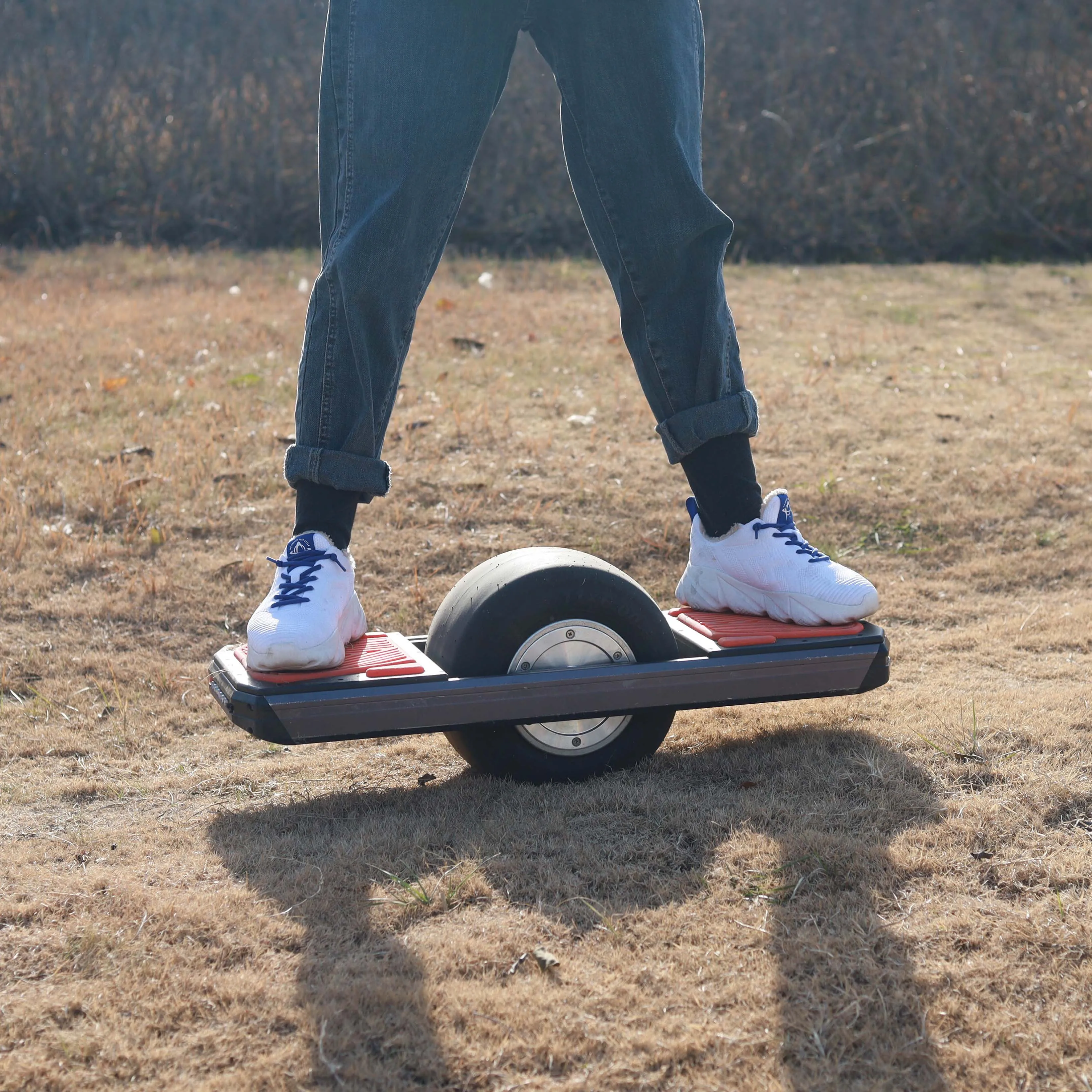 2021 popular all terrain e board  scooter which has different prices and pads