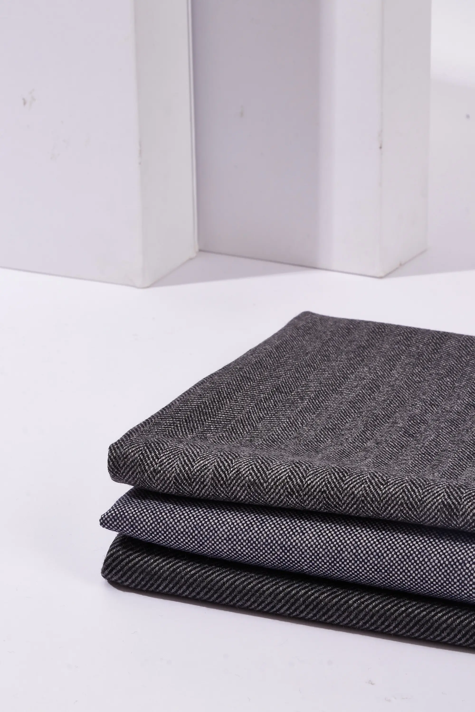 10 Years supplier new design custom super soft woven twill wool polyester viscose fabric for wool suit